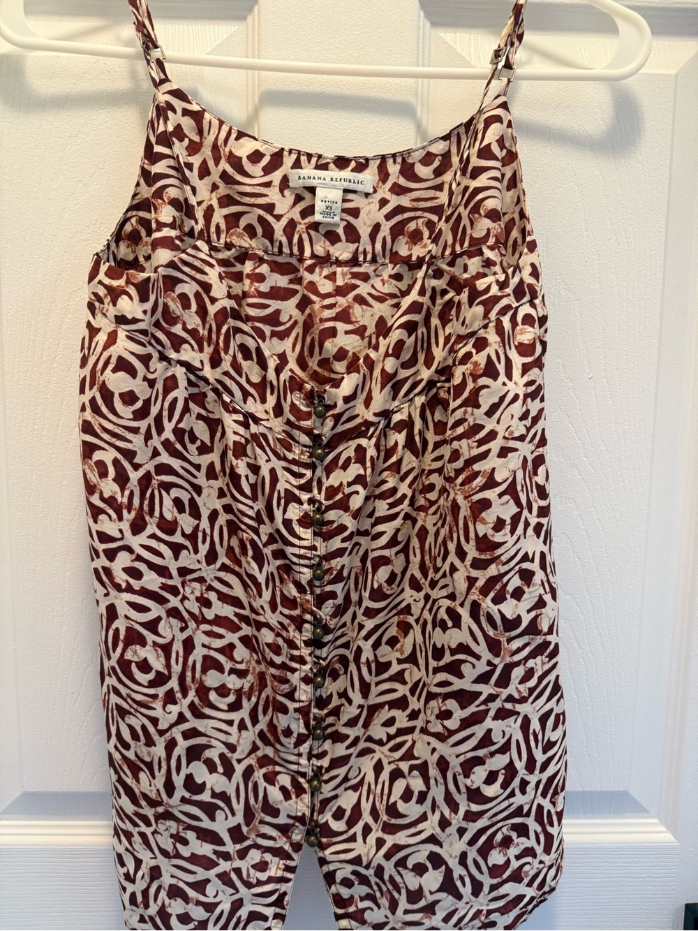 Banana Republic 100% Silk Red/Rust and Cream Sleeveless Top/Cami - Size Petite S